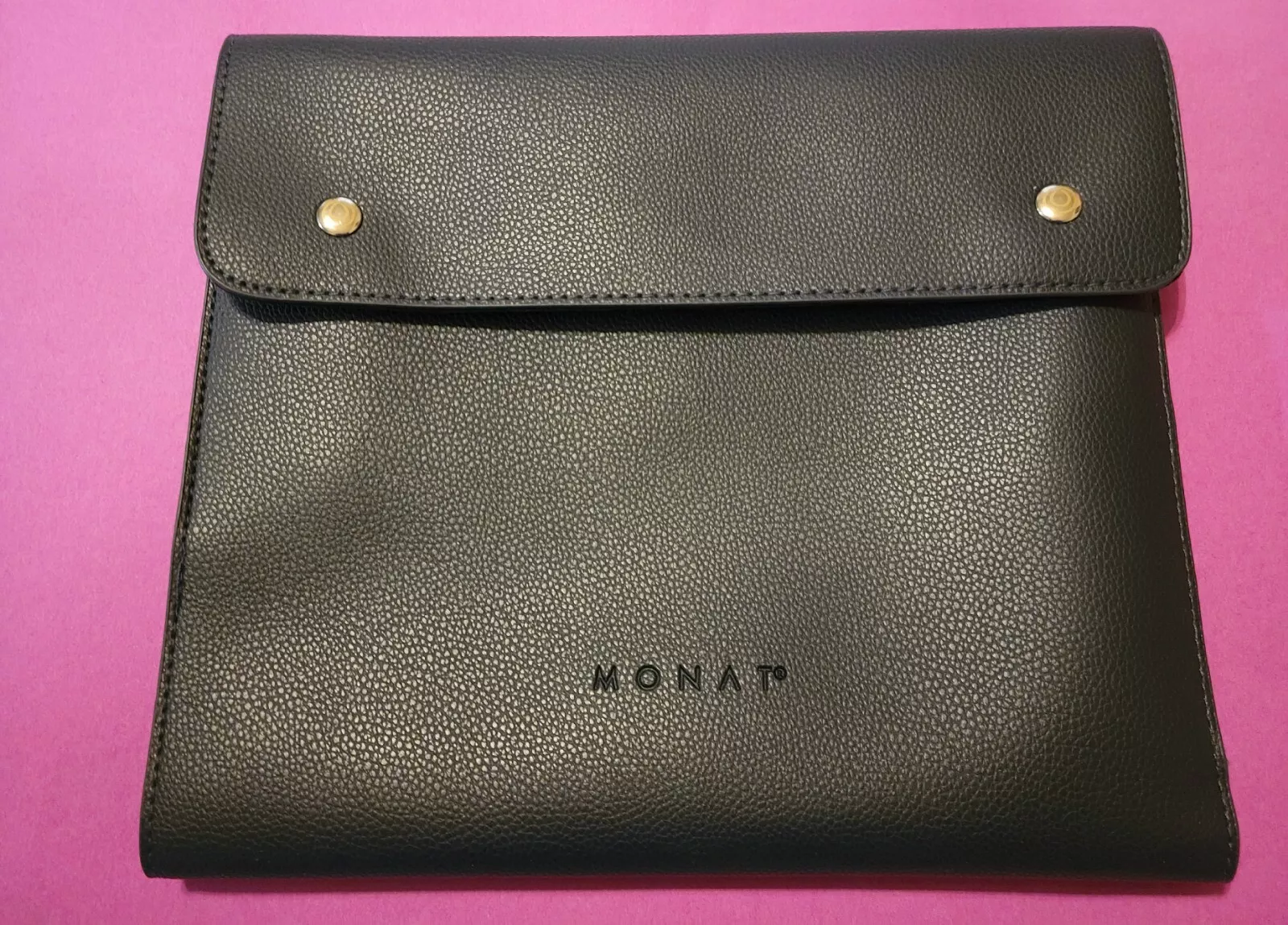 Monat Padfolio Portfolio Organizer Snap Closure