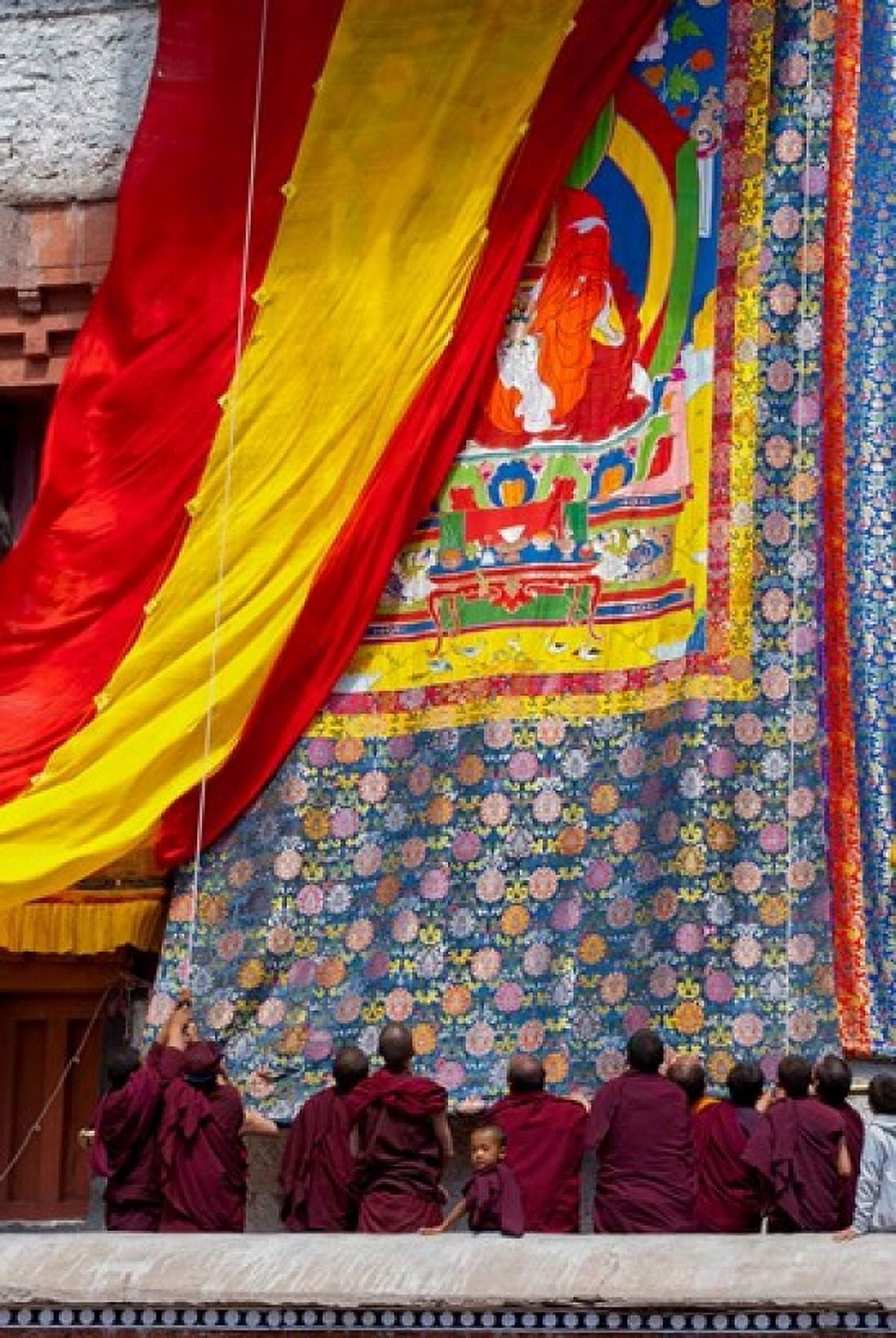 Monks raising a thangka during the Hemis Festival Ledakh India Canvas Art - Ellen Clark DanitaDelimont (20 x 29)