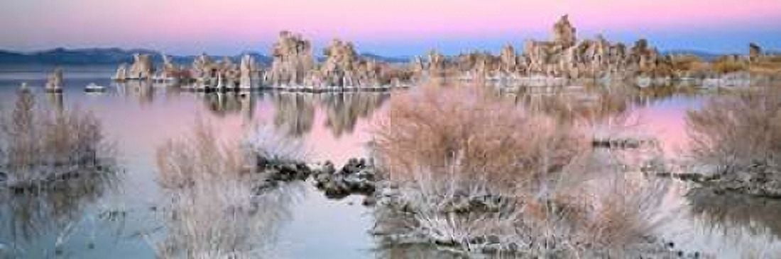 Mono Lake Sunset Canvas Art - Alain Thomas (8 x 24)