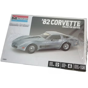 Monogram 10885 1/24 1982 Chevrolet Corvette Vette Car Model Kit New 12 +Level 4