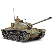 Monogram Revell 135 M48A2 Patton Tank, Green
