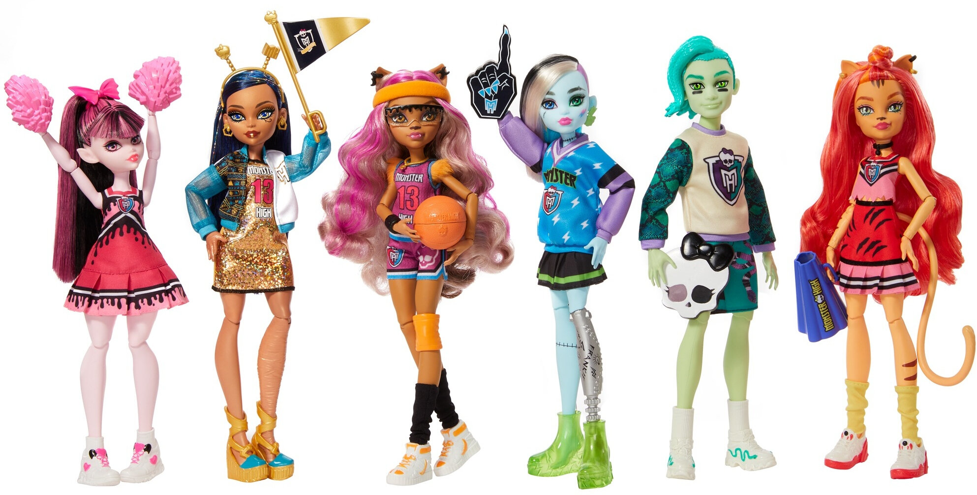 Monster High Ghoul Spirit Doll 6-Pack, Sport Theme, Collectible Set with Draculaura & 5 Other Dolls - image 1 of 6