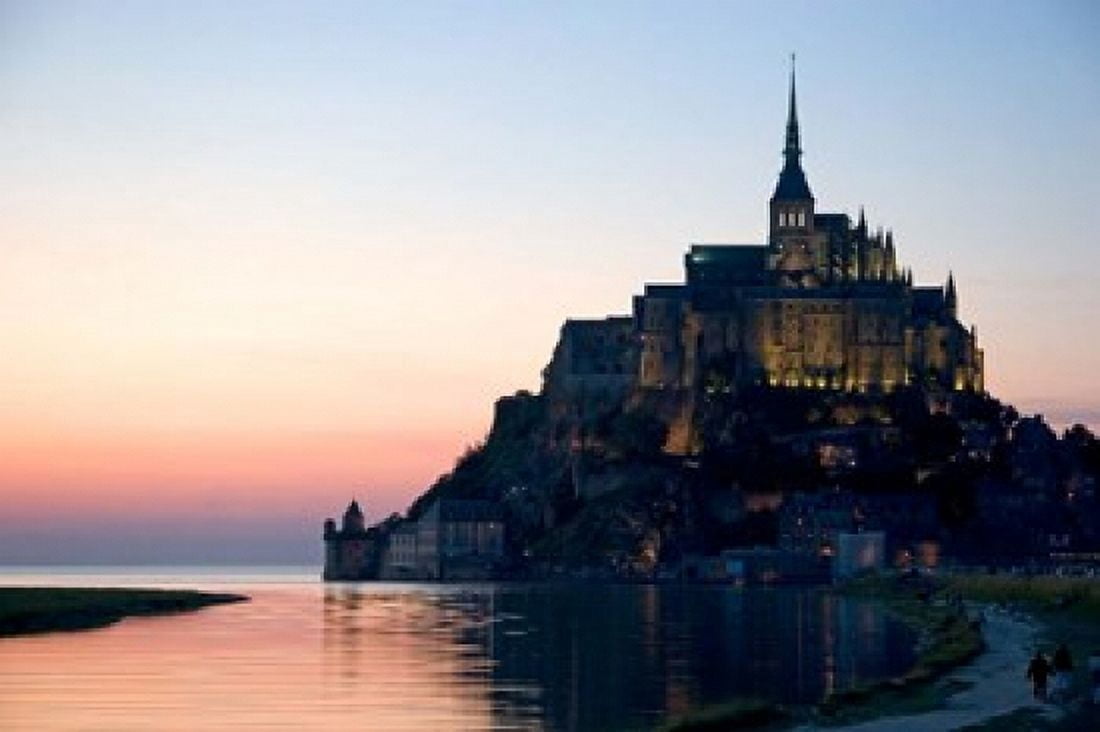 Mont Saint Michel Basse-Normandie France Canvas Art - David R Frazier DanitaDelimont (26 x 18)
