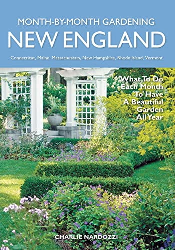 Pre-Owned New England Month-By-Month Gardening : What to Do Each Month to Have a Beautiful Garden All Year - Connecticut, Maine, Massachusetts, New Hampshire, Rhode Island, Vermon (Paperback) 97815...