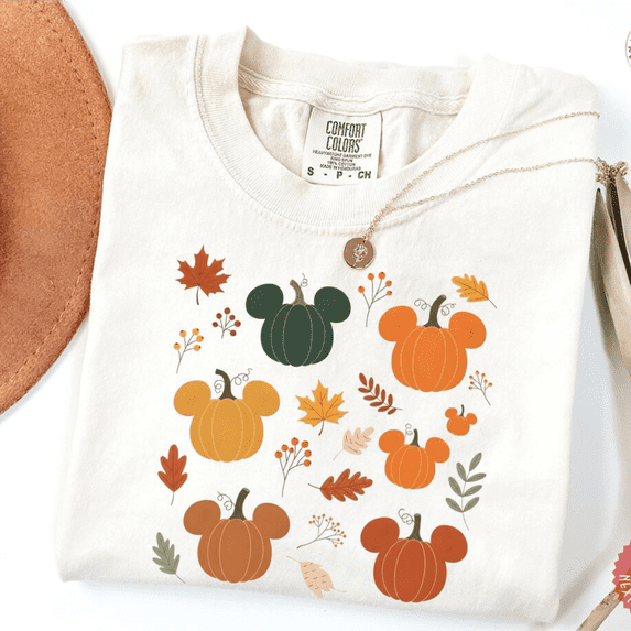 MoodThreads Studio Unisex Cute Pumpkin Fall Autumn Halloween Cozy Season Garment-Dyed Graphic Tee