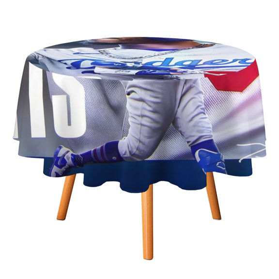 Mookie and Betts square tablecloth has an iconic print, fits most tables, and is easy to care for.diameter152cm/60in.