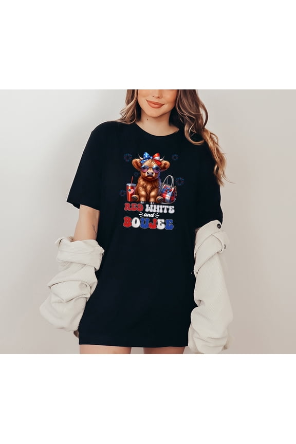 Women's Red White and Boujee Highland Cow T-Shirt Graphic Tee Patriotic Funny Cowgirl Shirt USA Style Summer Top Southern Western Short Sleeve Cotton Tee