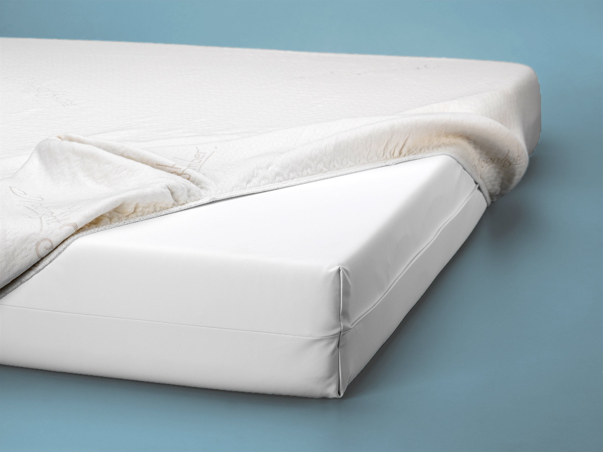 Moonlight Slumber Mini Crib Little Dreamer Premium Cotton Waterproof Mattress Cover