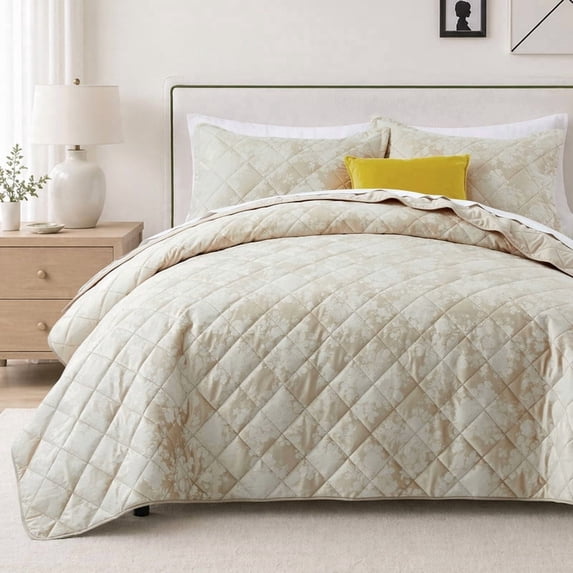 Moonlight20015 2-Piece Floral Velvet Quilt, Reversible Lightweight Bedspread Set with Shams, Machine Washable Coverlet, Twin, Beige
