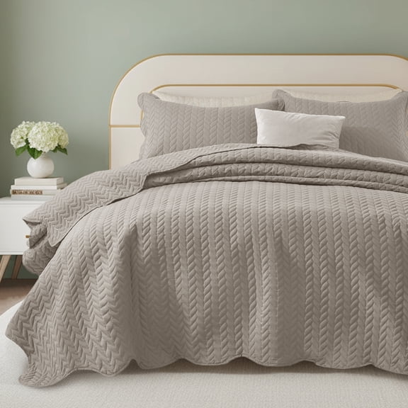 Moonlight20015 3 Piece Quilt Set Chevron Pattern Modern Embossed Coverlet Soft Microfiber King Beige