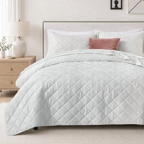 Moonlight20015 3-Piece Velvet Quilt Set King, Floral Diamond Lightweight Bedspread, Soft Reversible Bedding Set with Shams, White