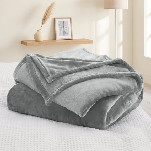 Moonlight20015 Fleece Blanket Soft Microplush Lightweight Cozy & Warm Comforter King (90x108) Silver