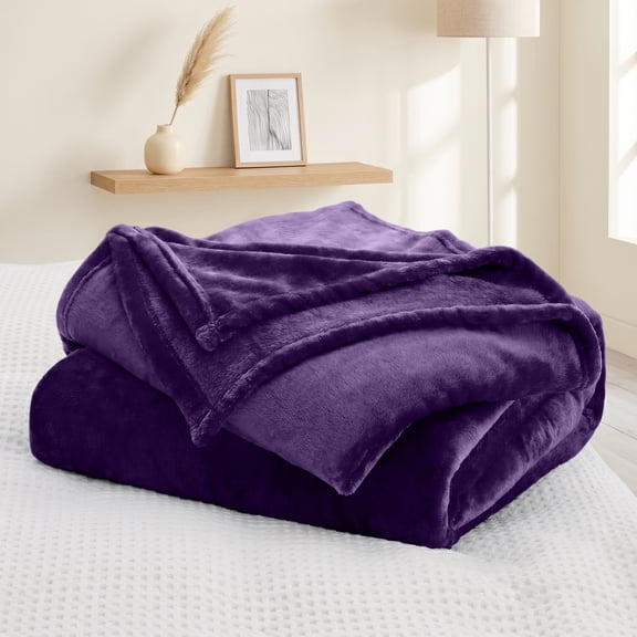 Moonlight20015 Fleece Blanket, Soft Microplush, Lightweight, Thick and Warm Cozy Comforter, Queen (90x90) Purple