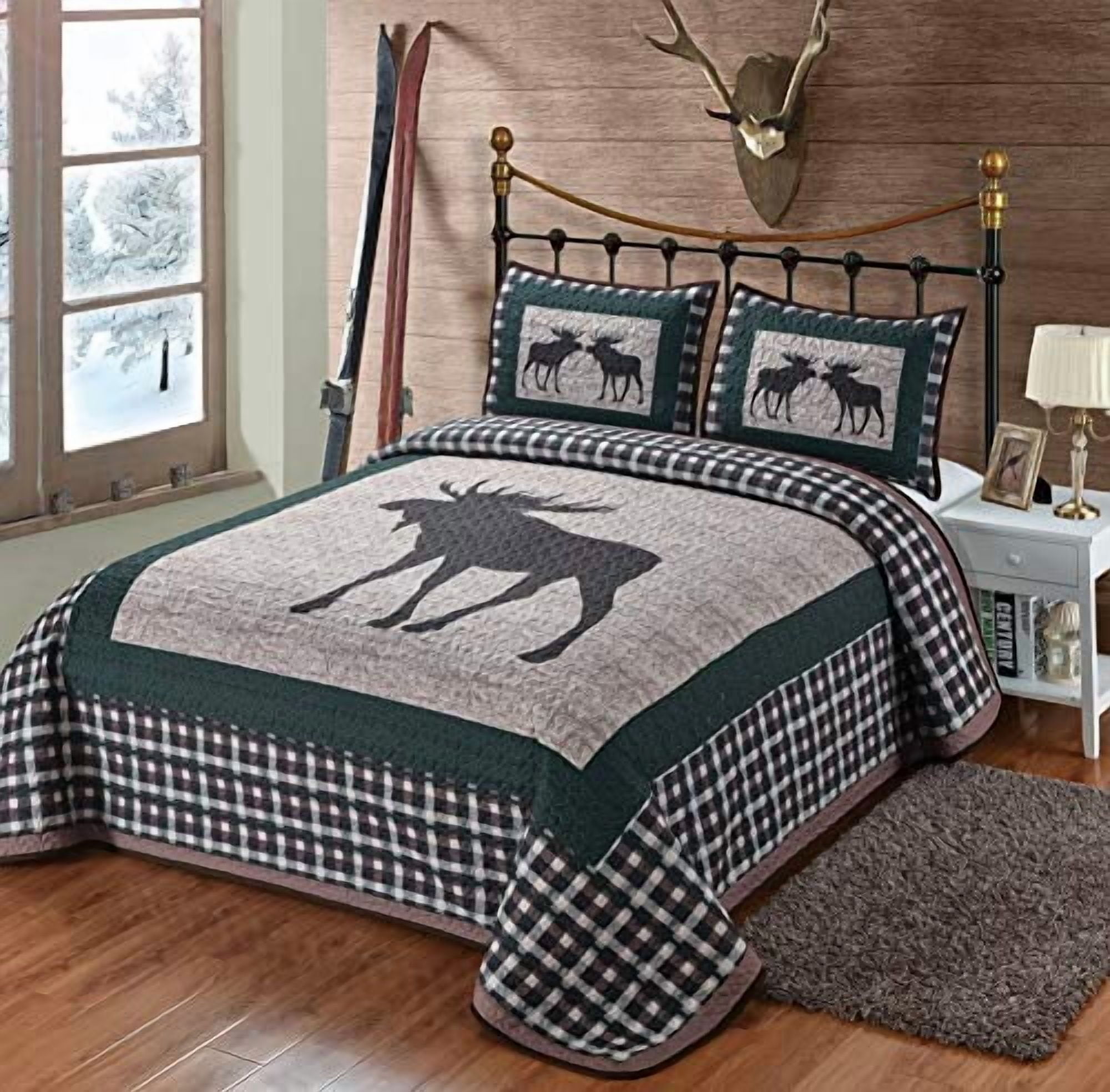 Moose Plaid Queen Quilt Set – 3-Piece Rustic Cabin Bedding for Nature Lovers