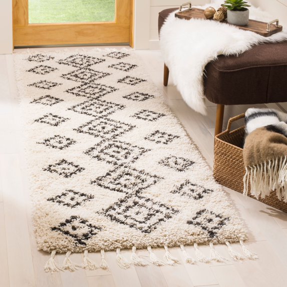 Moroccan Fringe Shag Cream/Charcoal Large Rectangle Rug-Color:Cream/Charcoal,Shape:Runner,Size:2'-3" X 7'
