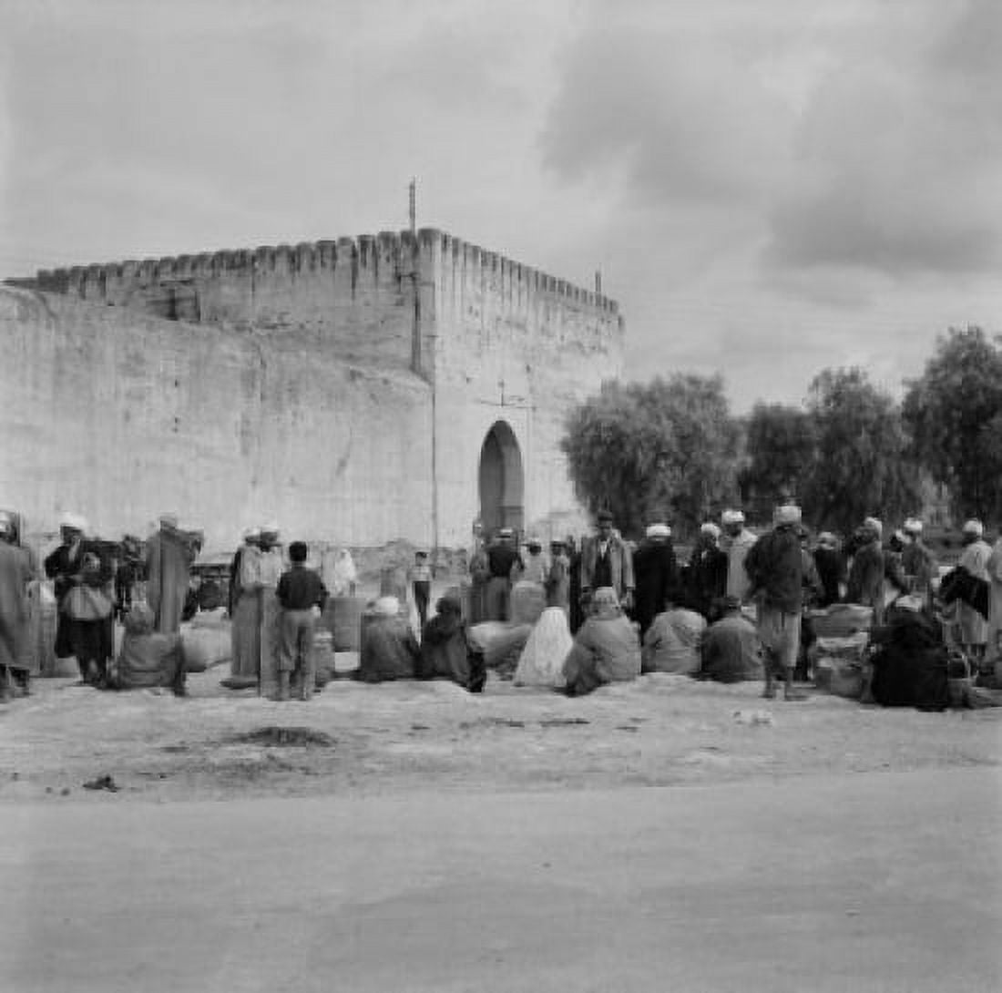 Morocco Arabs gathered at Meknez Canvas Art - (18 x 24)