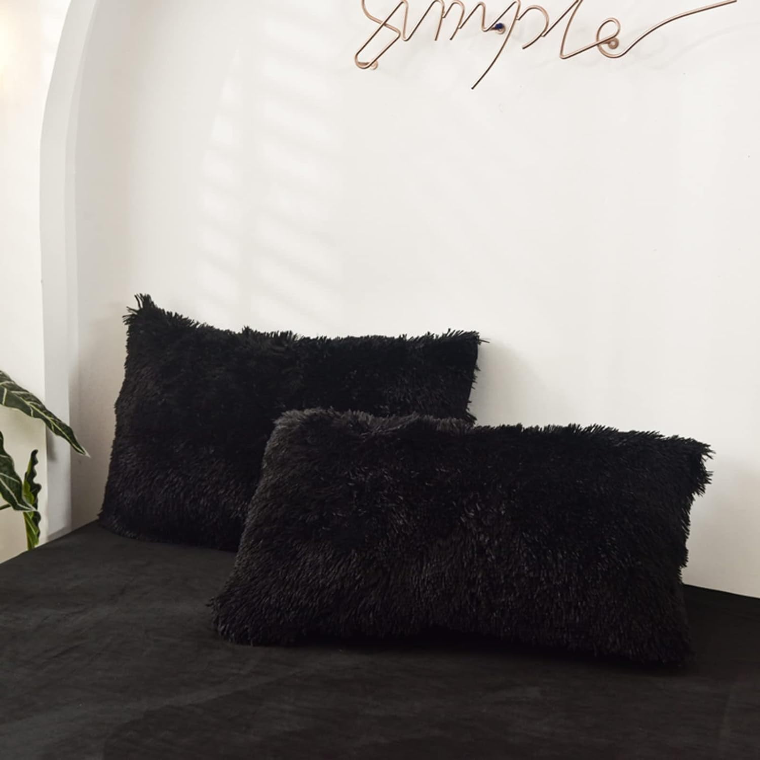 Curated visual reference: Faux Fur Luxurious Throw Pillow Covers Reference: Morromorn Decorative Pillows Covers 2 Packs Faux Fur Pillow Cases