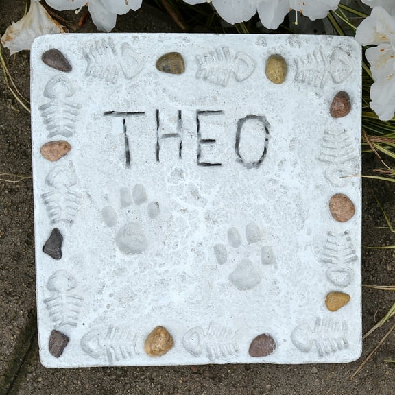 Mosaic Stepping Stone Kit-Paw Print