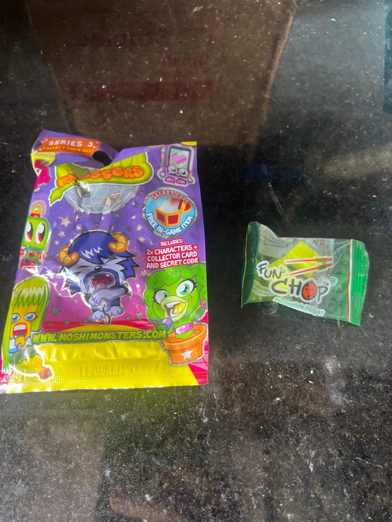 Moshi Monsters Blind Bag Sr 3 2 Characters and Card & 1 Fun Chops NEW ...
