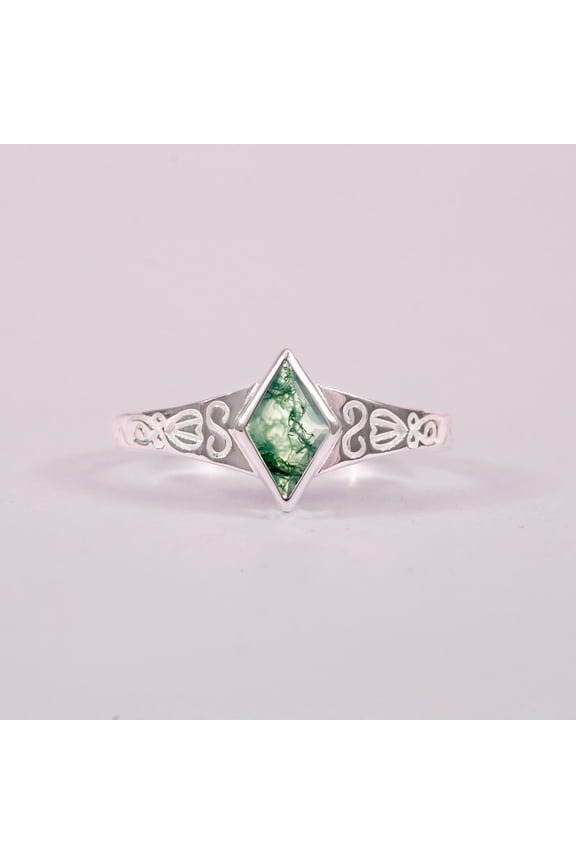 Moss Agate Kite Shape Dainty Solitaire Ring, 925 Starling Silver Engraving Design Handmade Ring, Art Deco Light Wight Fine Jewelry Ring, Minimalist Proposal Ring, Gift For Women