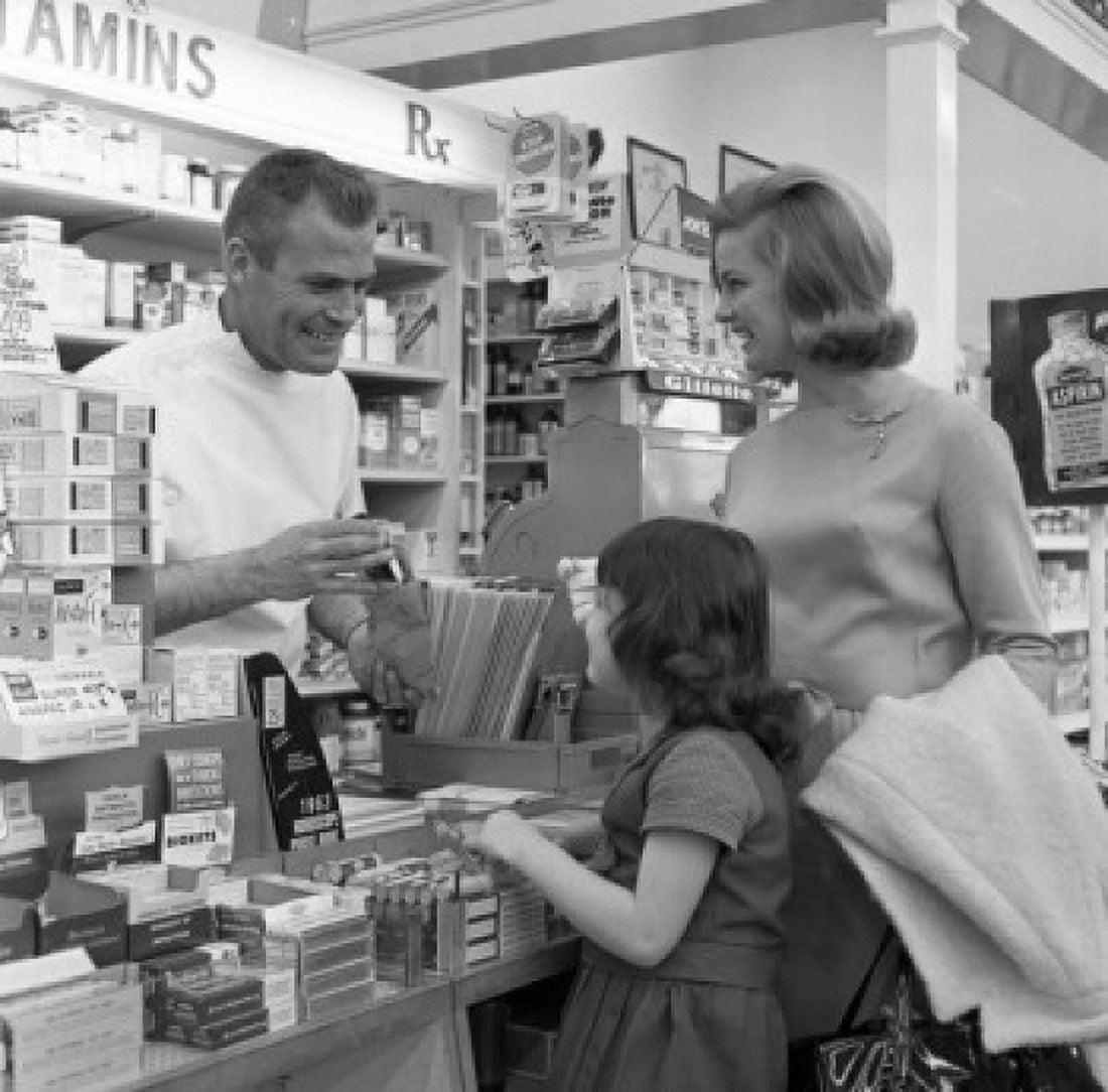 Mother and daughter shopping at chemists Canvas Art - (24 x 36)