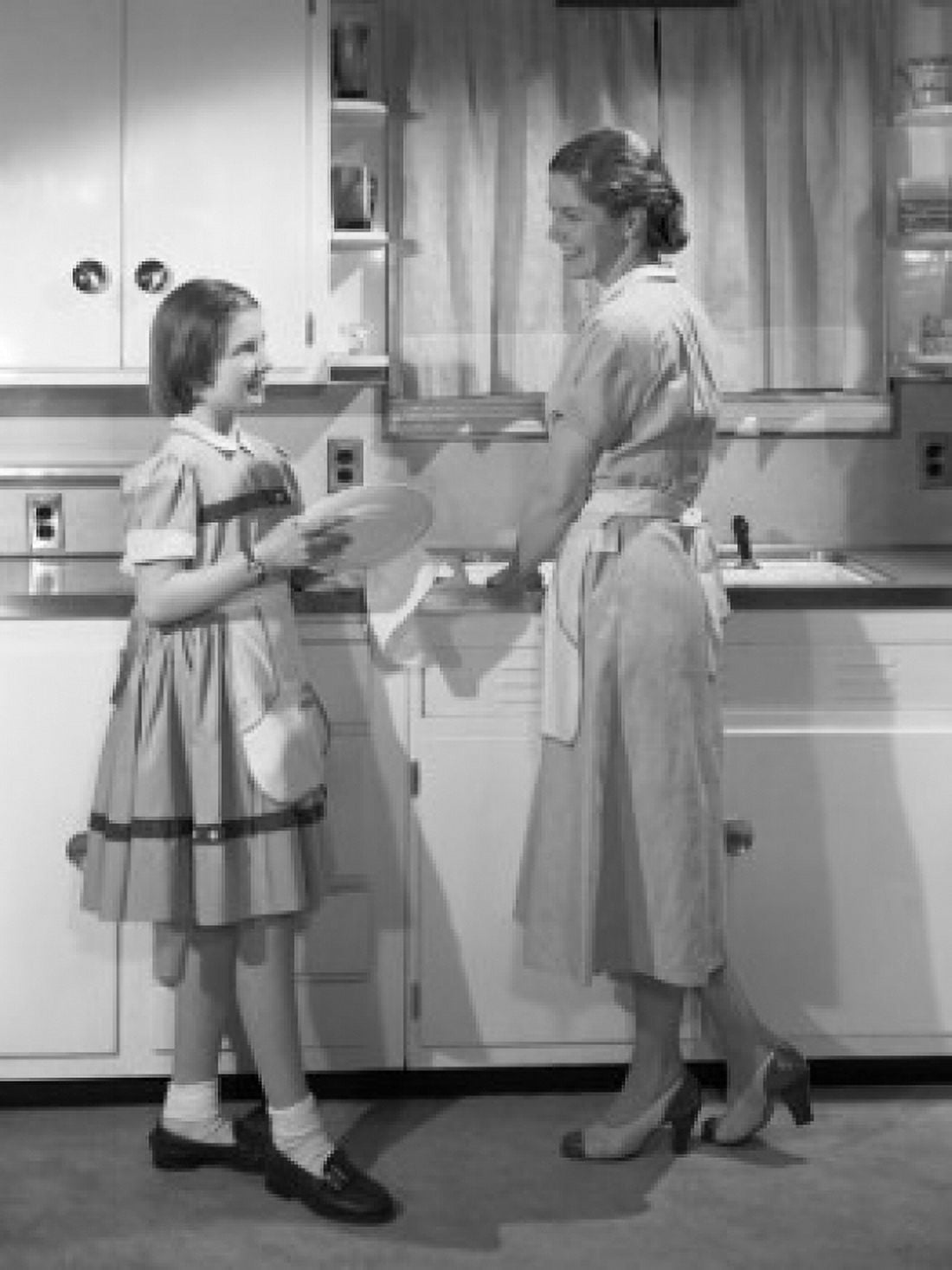 Mother and girl washing dishes Canvas Art - (24 x 36)