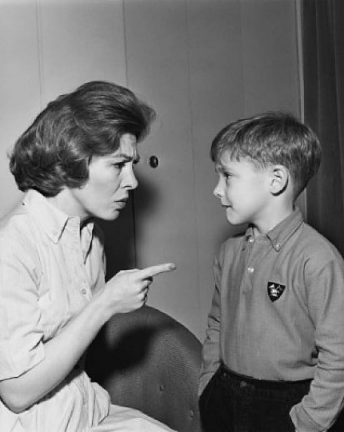 Mother scolding her son Canvas Art -  (18 x 24)