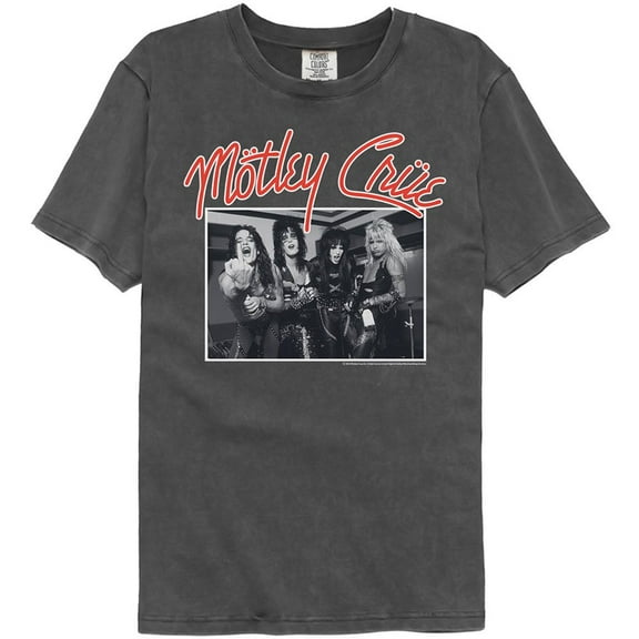 Motley Crue Stand And Deliver Comfort Color Pepper Adult T-Shirt M