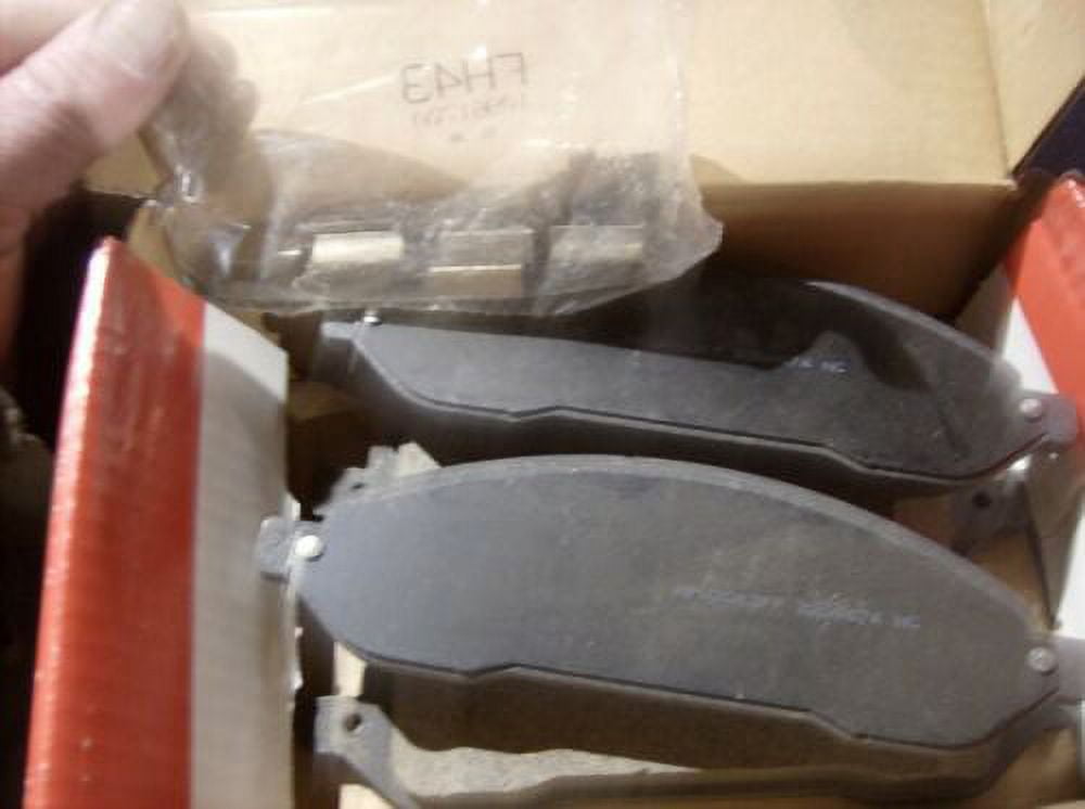 Motorcraft Disc Brake Pad Set BR-1022-B Fits select: 2004-2007 FORD FREESTAR, 2004-2007 MERCURY MONTEREY