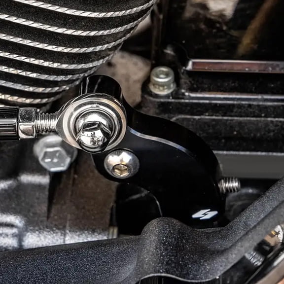 Motorcycle Shift Neutral Gear Assist Easy Auxiliary Mount Heavy Duty Easy Installation Enduring Improves Shift Precision and Riding Comfort (Black)