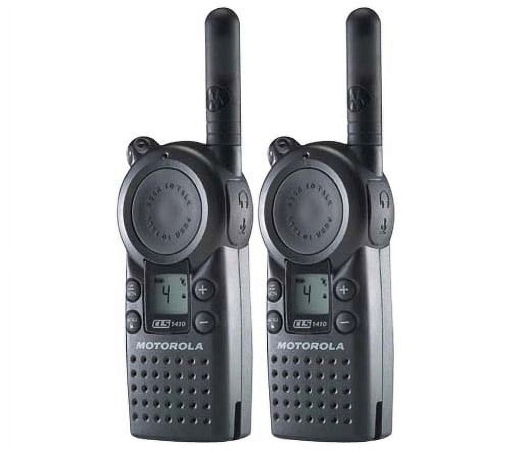 Motorola CLS1410 Two Way Radio with 4 Channels & 56 UHF Frequencies (2-Pack)