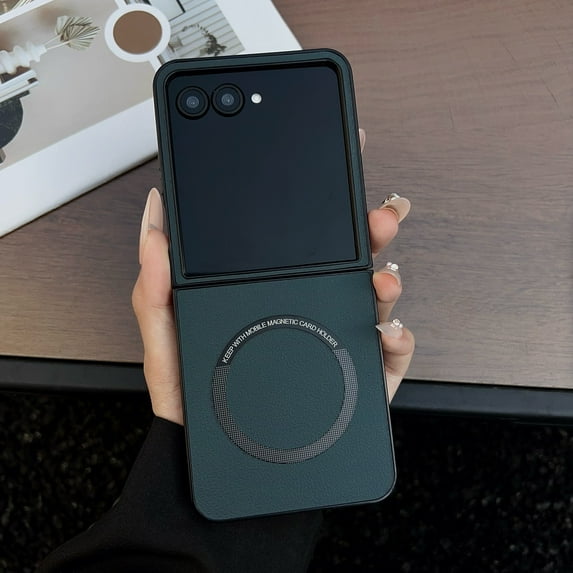 for Motorola Razr Ultra 2025 Back Case, Vintage PU Leather Magsafe Lightweight Anti-Scratch Ultra Slim TPU Bumper Frame Protective Wireless Charging Phone Case for Motorola Razr Ultra 2025, Green