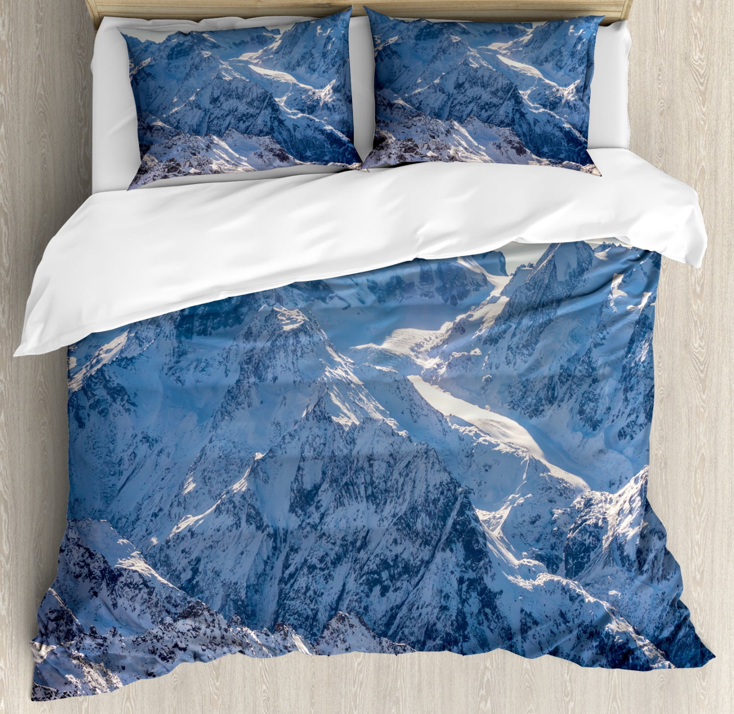Queen Blue and White Mountain Scene Microfiber Duvet Cover Set