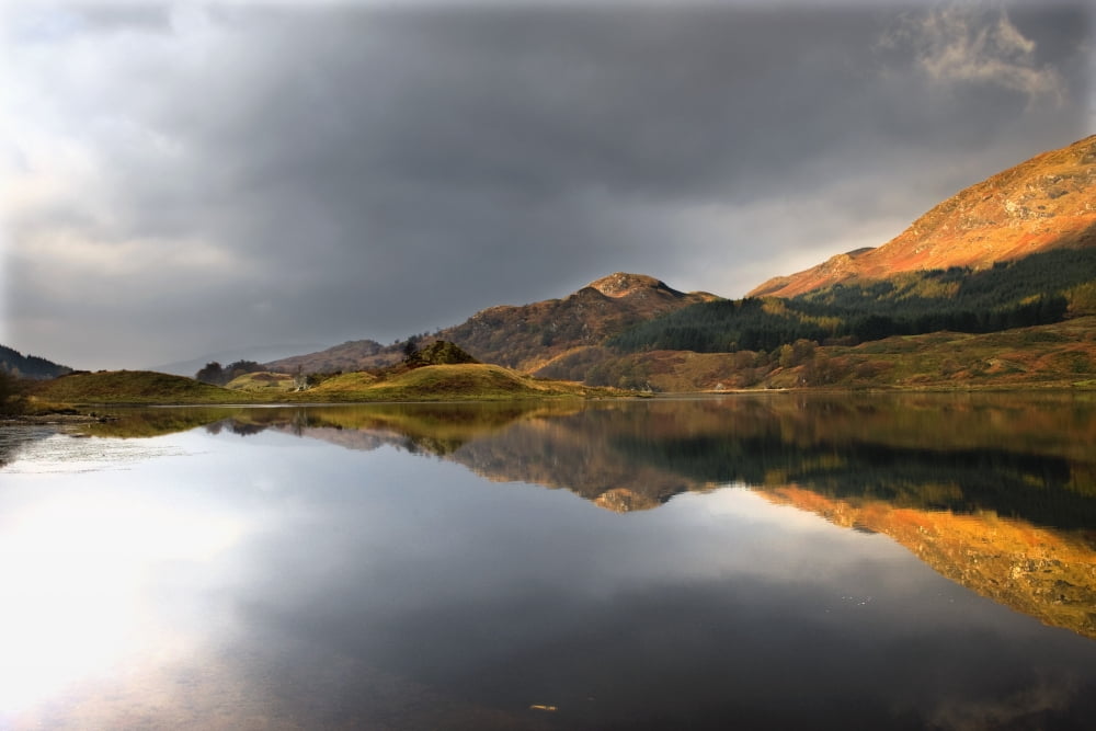 Mountain Reflection In Water Loch Lobhair Scotland Canvas Art - John Short Design Pics (17 x 11)