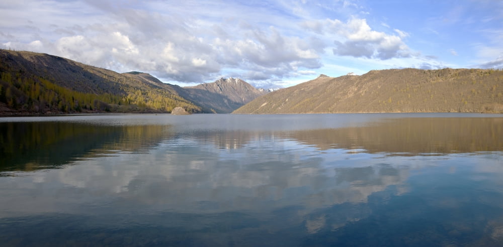 Mountain ranges and lake panorama near Mount St Helens Skamania County Washington State USA Canvas Art - Panoramic Images (36 x 12)