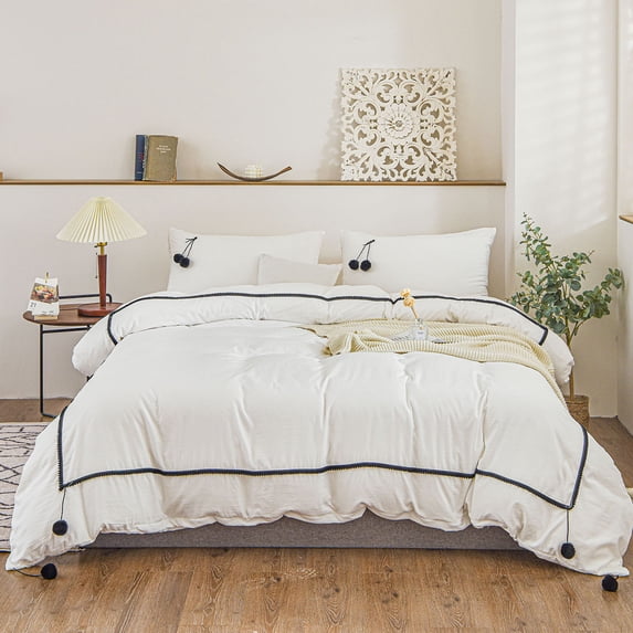 Move Over White Ruched Pom Poms Duvet Cover Set 100% Washed Microfiber Black Pom Poms Pattern Bedding Sets Twin
