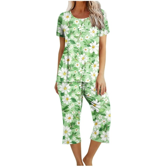 Moxiu 2 Piece Pajamas for Women Two Piece Pajama Sets Short Sleeve Round Neck Top with Capri Pants with Pockets Sleepwear Loungewear 2025 Multicolor,XXXL