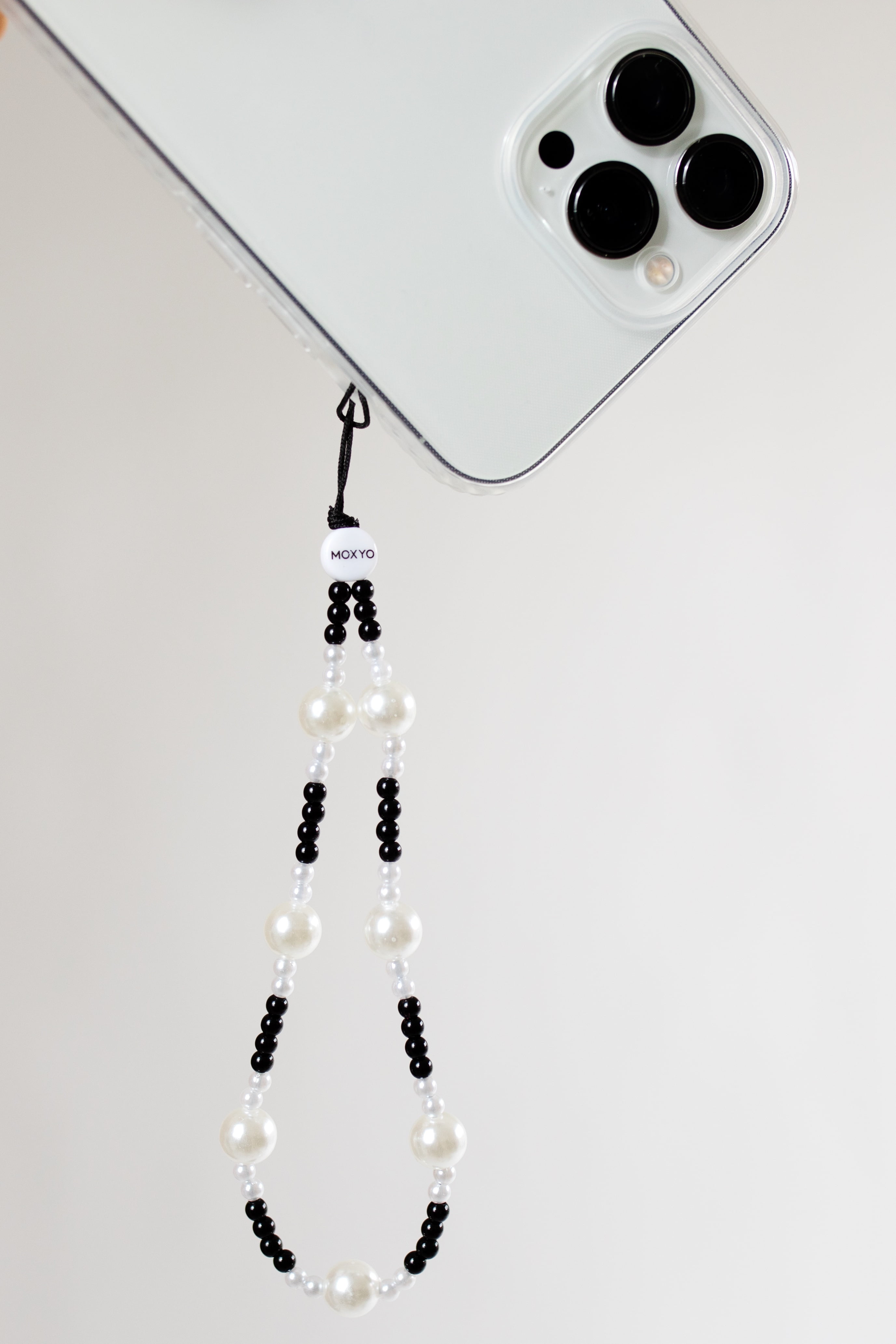 Moxyo Beaded Phone Charm - White Pearl & Black Beads