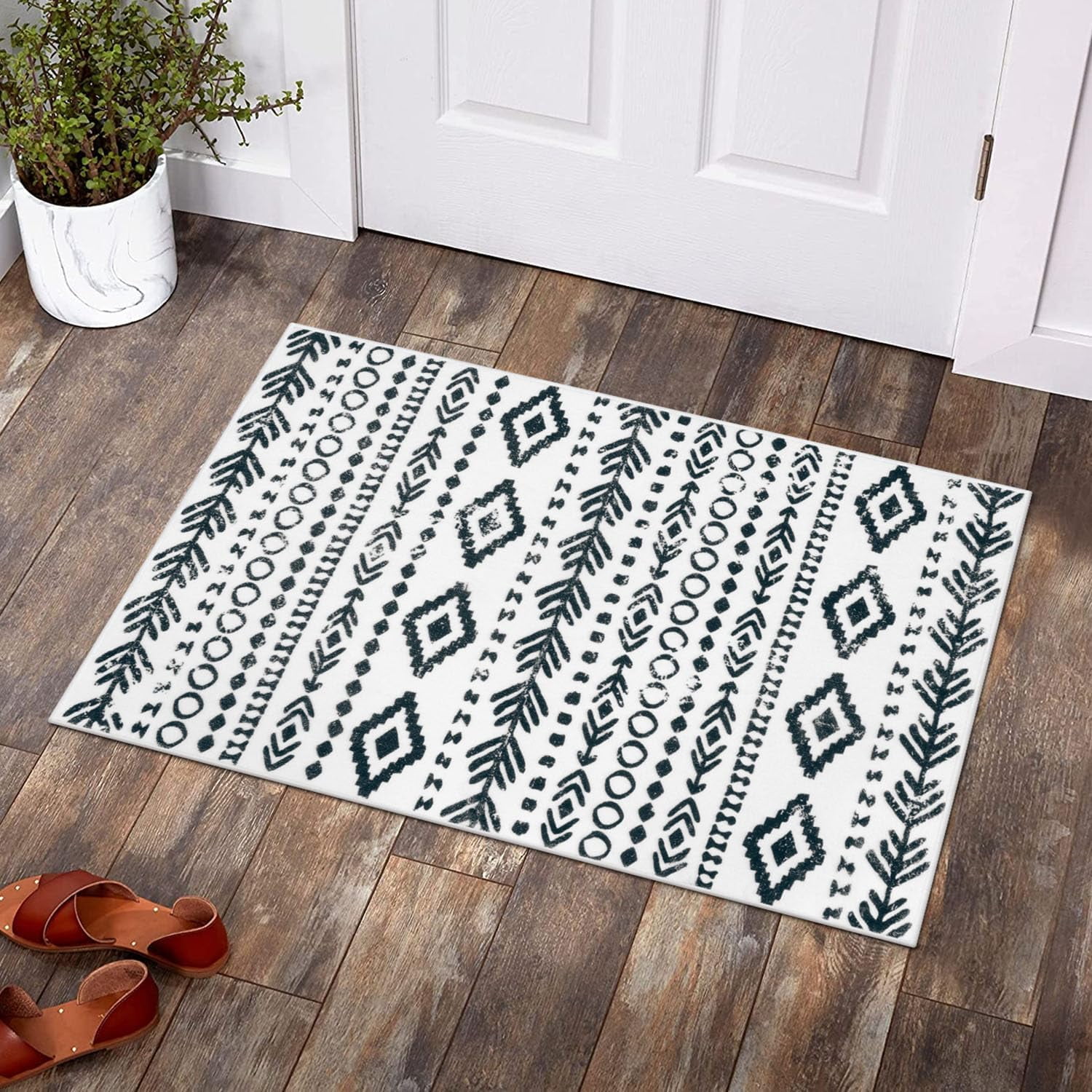 Customer reviews for Moynesa 2'x3' Farmhouse Moroccan Throw Rugs ...