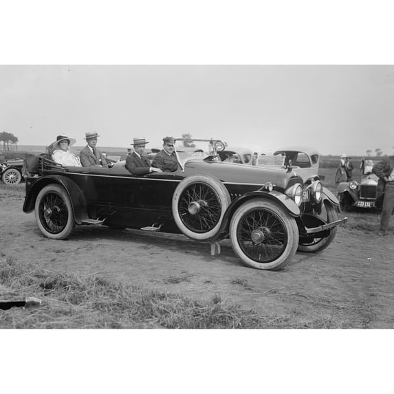 Mrs. James Kidder in her Limousine Poster Print (24 x 36)