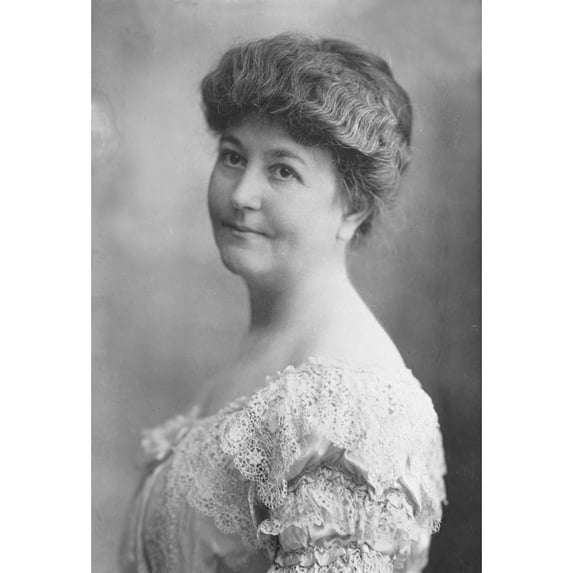 Mrs. Woodrow Wilson (Ellen Louise Axson History (18 x 24)