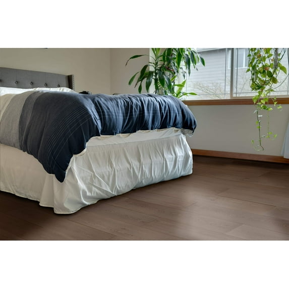 Mt St Helens Oak 7.75 in. x 47.8 in. Laminate Hardwood Floor Planks 20.4 sq. ft. (8 planks)