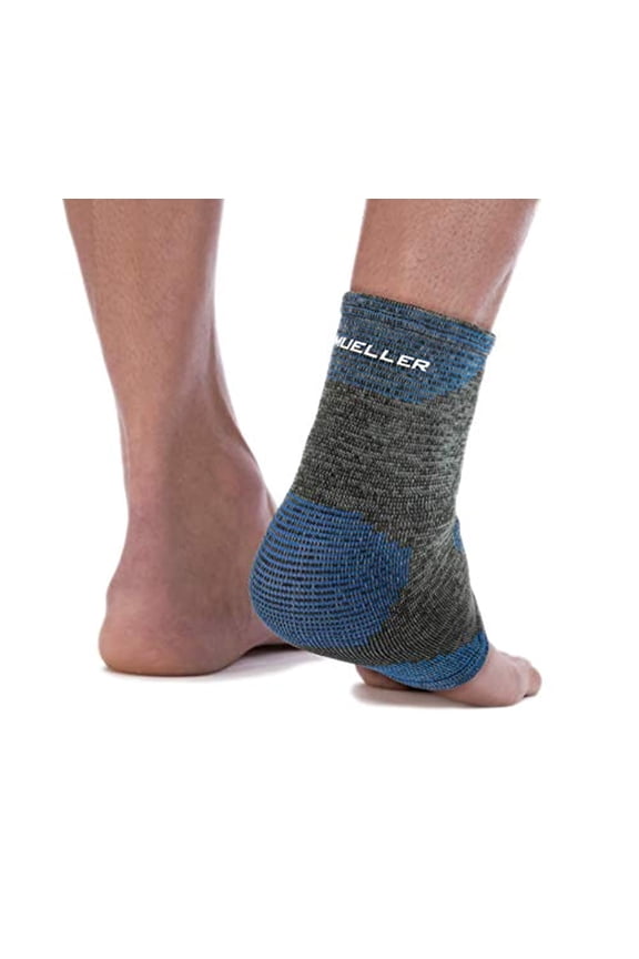 Mueller 4-Way Stretch Ankle Support, Medium/Large