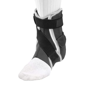 Mueller Hg80 Premium Hard Shell Ankle Brace, Medium Left