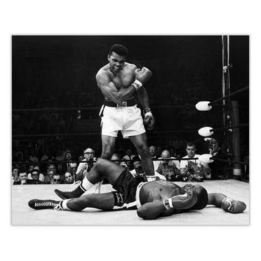 Muhammad Ali Boxing With Sonny Liston, 20X24 Print By Globe Photos, 20X24