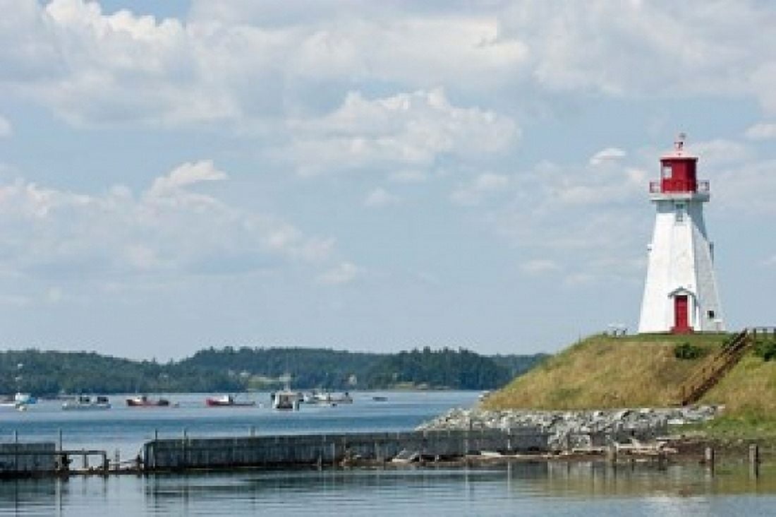 Mulholland Lighthouse New Brunswick Canvas Art - Keith & Rebecca Snell DanitaDelimont (36 x 24)