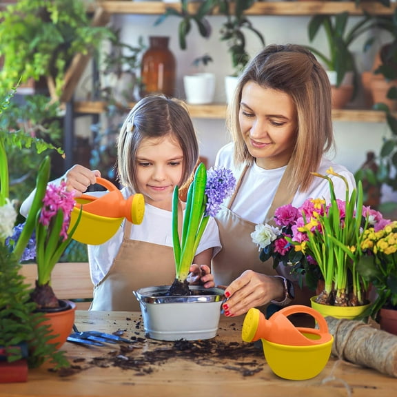 Multicolor Watering Can Bath Watering Can, Portable Small Watering Can with Handles, Plastic Watering Can Beach Toys, Garden Sprayer, Watering Can for Seedlings, Home Watering Kettle Water Dispenser