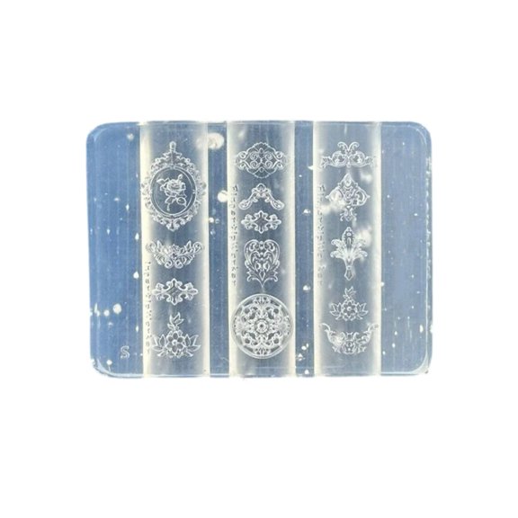 Multifuntional Nail Embossing Tool Silicone Mold with Intricate Chain for Manicure Stamping Jewelry Charm Crafting