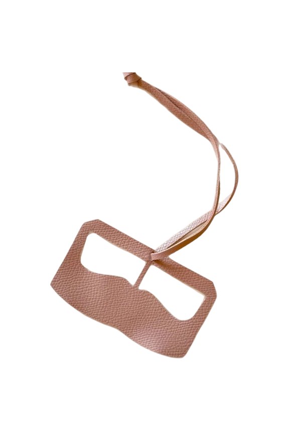 Multipurpose Geometric Keychain Accessory for Bag and Apparel Decoration