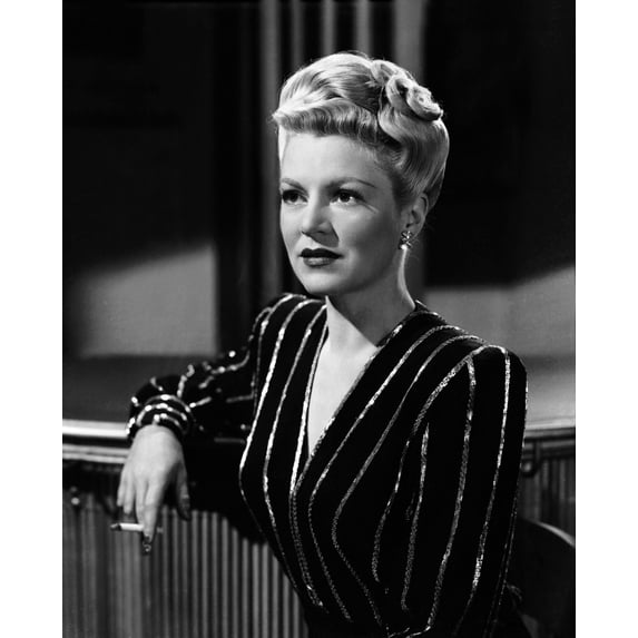 Murder My Sweet Claire Trevor 1944 Photo Print (8 x 10)